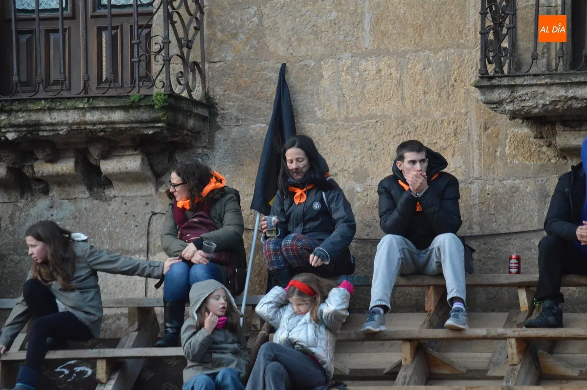 Foto 3 - Ciudad Rodrigo disfruta de un primer encierro de bueyes r&aacute;pido y limpio con el recorrido abarrotado