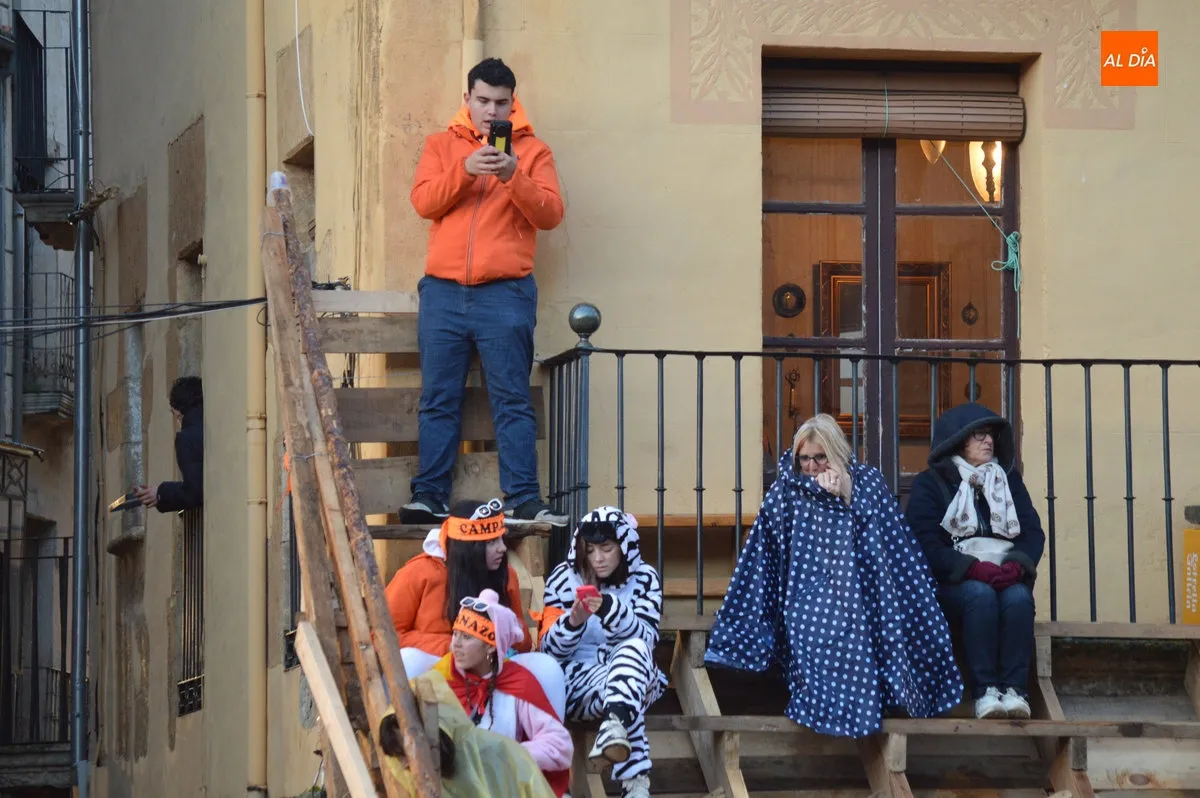 Foto 5 - Ciudad Rodrigo disfruta de un primer encierro de bueyes r&aacute;pido y limpio con el recorrido abarrotado