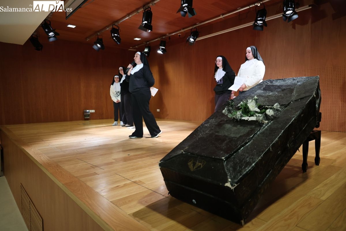 Lluvia en Salamanca: Entierro de la Sardina al CMI Trujillo