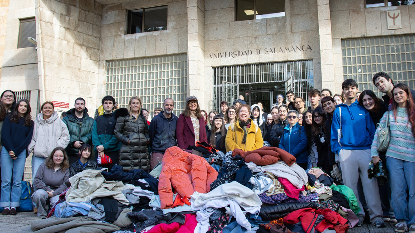USAL y Porsiete impulsan la moda sostenible con estudiantes de Bellas Artes