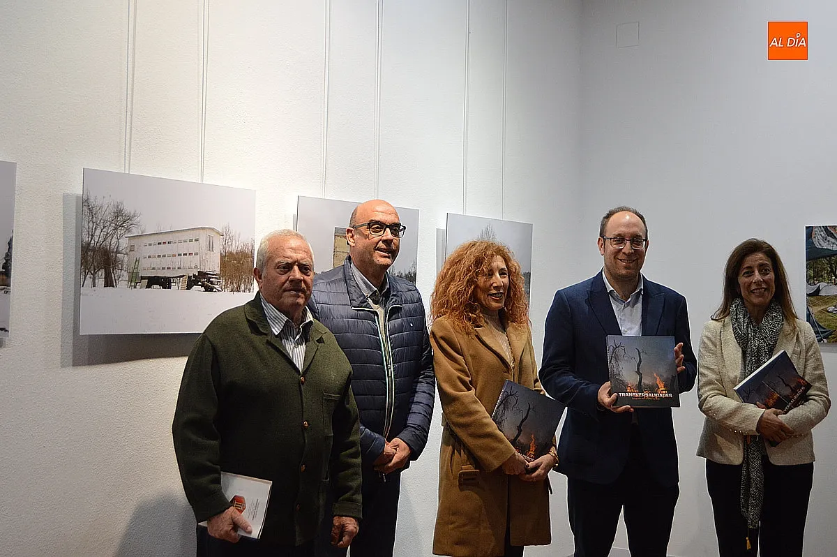 Presentación de la exposición de  Transversalidades
