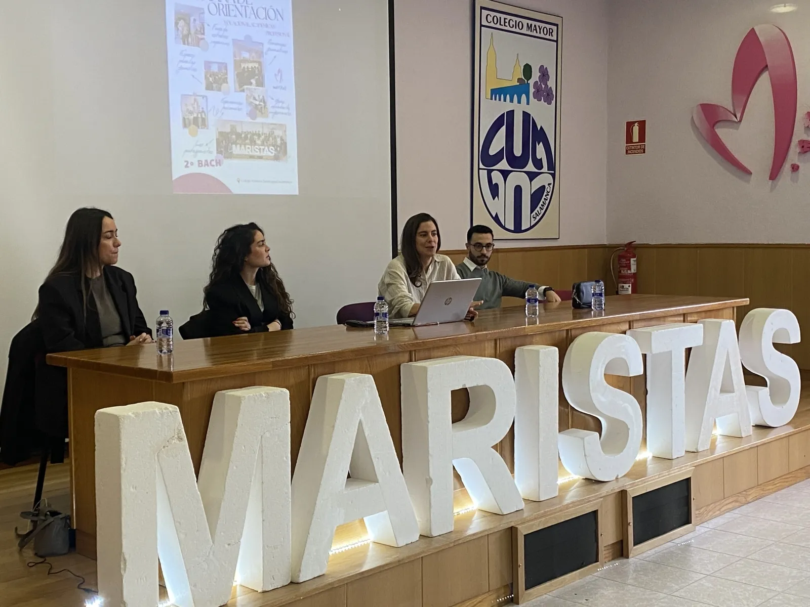 Foto 10 - Interesante encuentro sobre la memoria de las v&iacute;ctimas del terrorismo con escolares de Salamanca