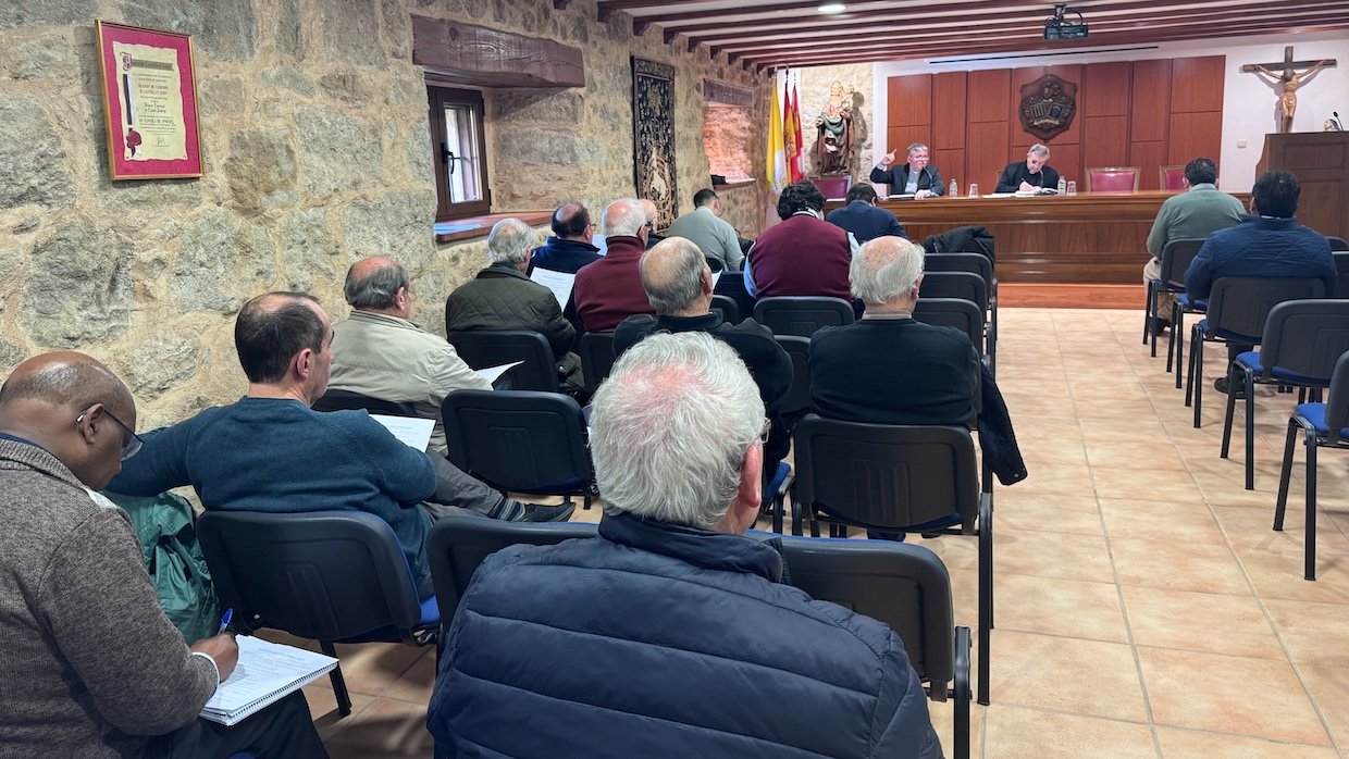 Se realiza un encuentro formativo del presbiterio diocesano en Ciudad Rodrigo 