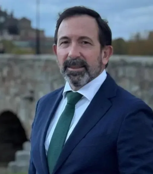 Foto 2 - El exprocurador de Vox Javier Teira se une al partido de Alvise P&eacute;rez para liderar la candidatura salmantina