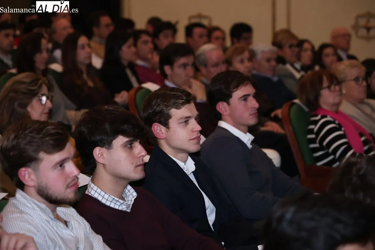 Homenaje a El Julio por Juventud Taurina de Salamanca en el Teatro Liceo. Fotos: David Sañudo