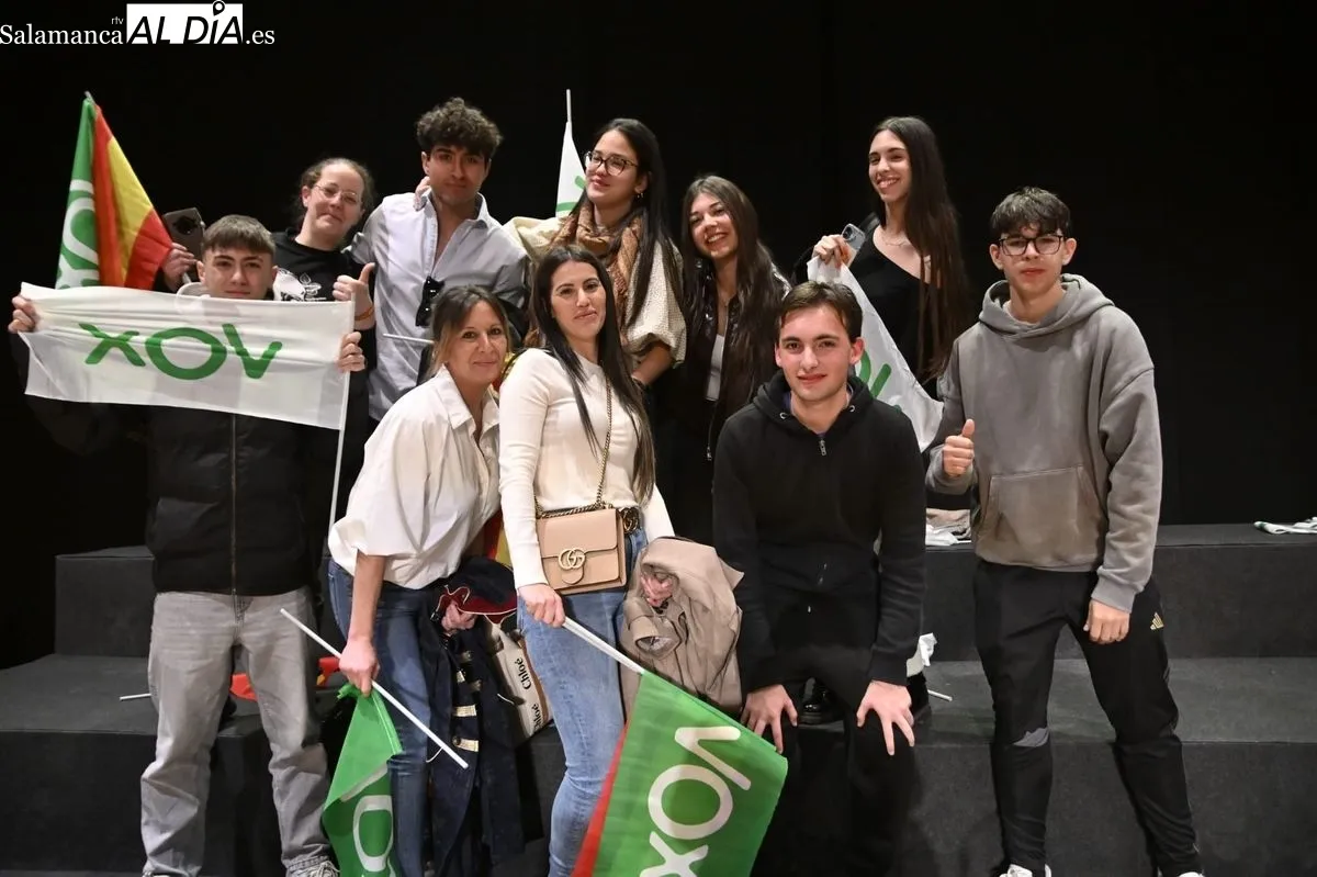 Foto 14 - FOTOS | Abascal advierte a sus fieles en Salamanca: "No basta con aplaudir, hay que convencer"