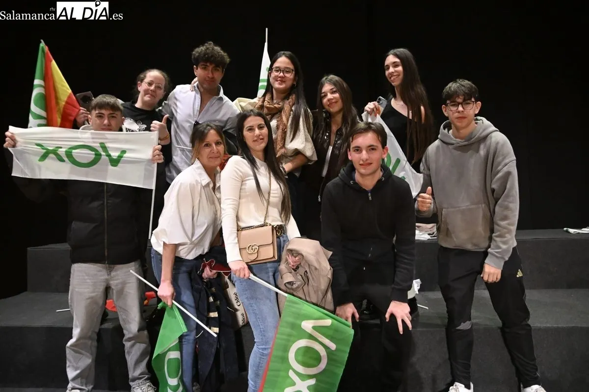 Foto 13 - FOTOS | Abascal advierte a sus fieles en Salamanca: "No basta con aplaudir, hay que convencer"