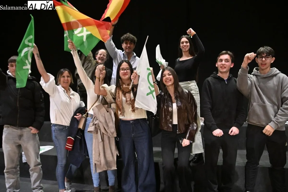 Foto 12 - FOTOS | Abascal advierte a sus fieles en Salamanca: "No basta con aplaudir, hay que convencer"