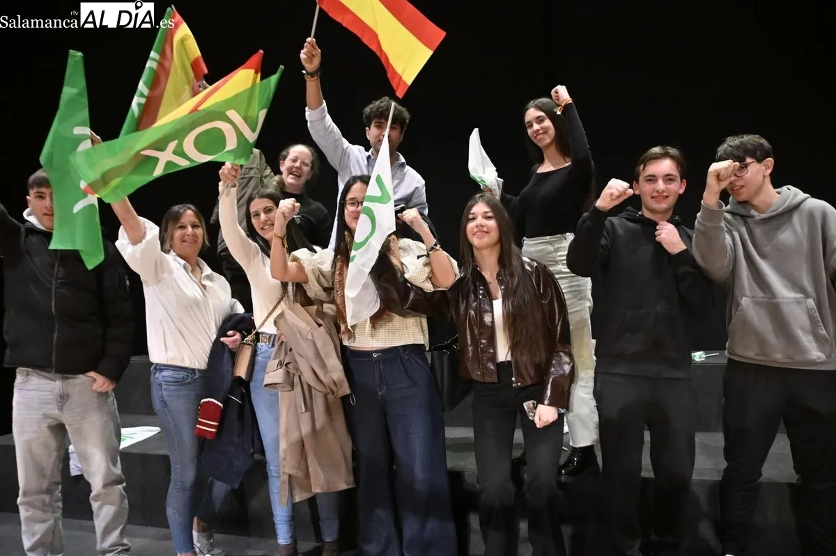 Foto 11 - FOTOS | Abascal advierte a sus fieles en Salamanca: "No basta con aplaudir, hay que convencer"