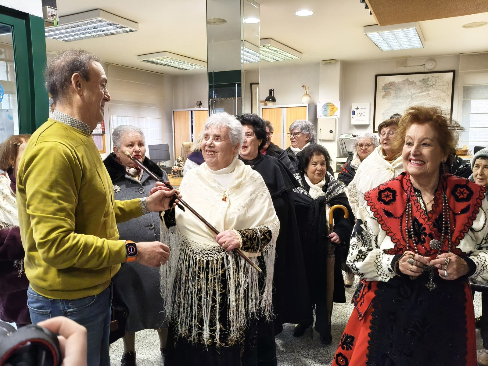 Carbajosa celebra Santa Águeda 2026: Carmen Ramos recibe el bastón de mando