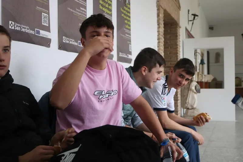 Foto 7 - El Colegio Seminario San Jer&oacute;nimo celebra la Operaci&oacute;n Bocata
