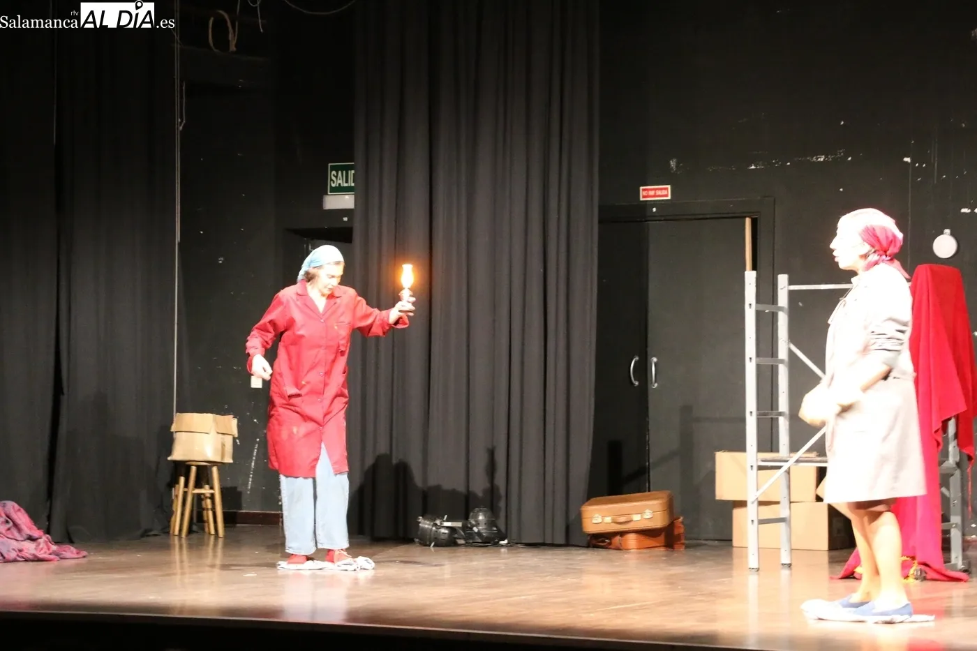 Representación de 'El cerco de Leningrado' por 'Se trata de teatro' / CORRAL