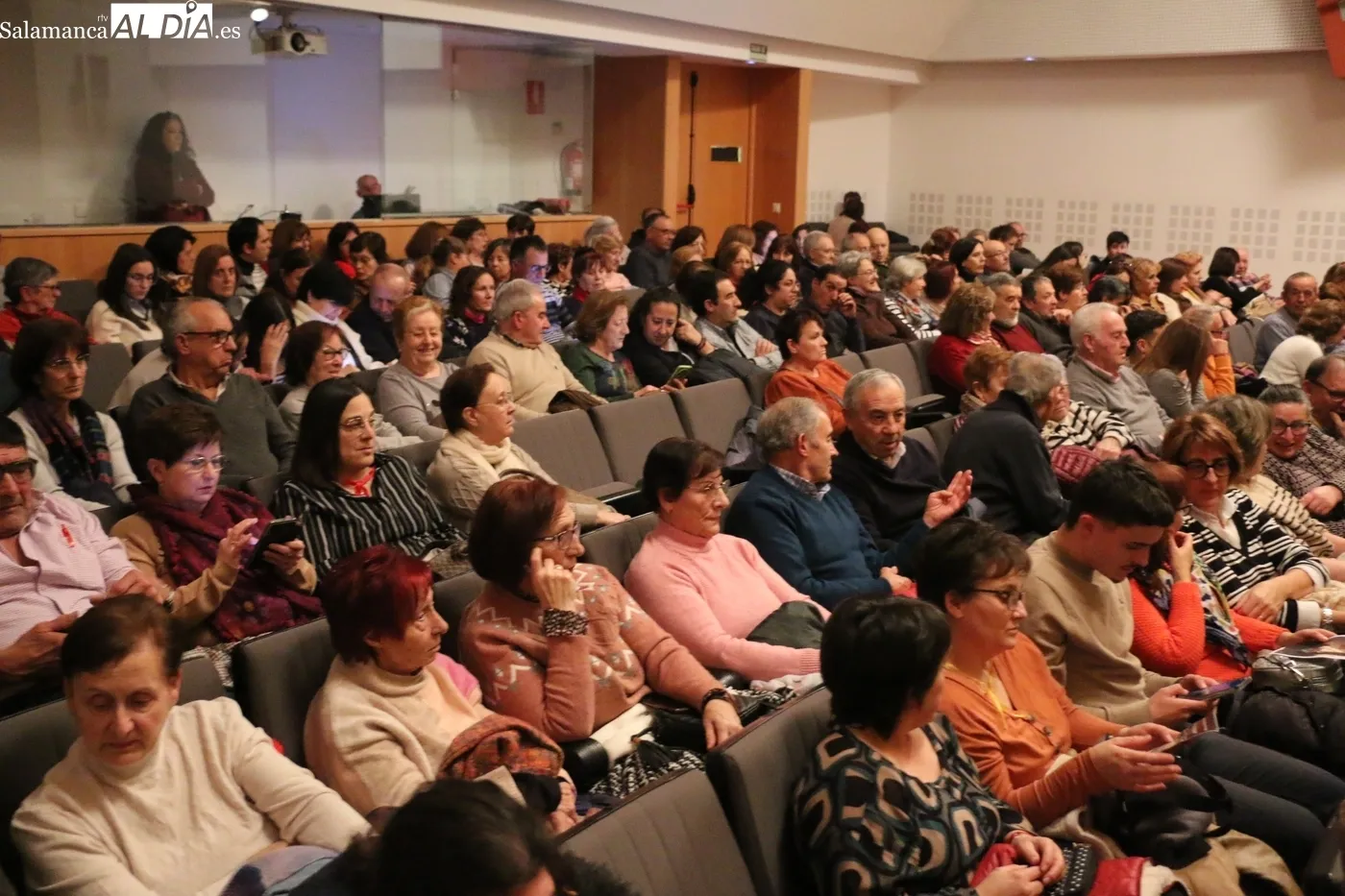 Representación de '7 años' a cargo de 'Aquí te pillo, aquí teatro' /  CORRAL  