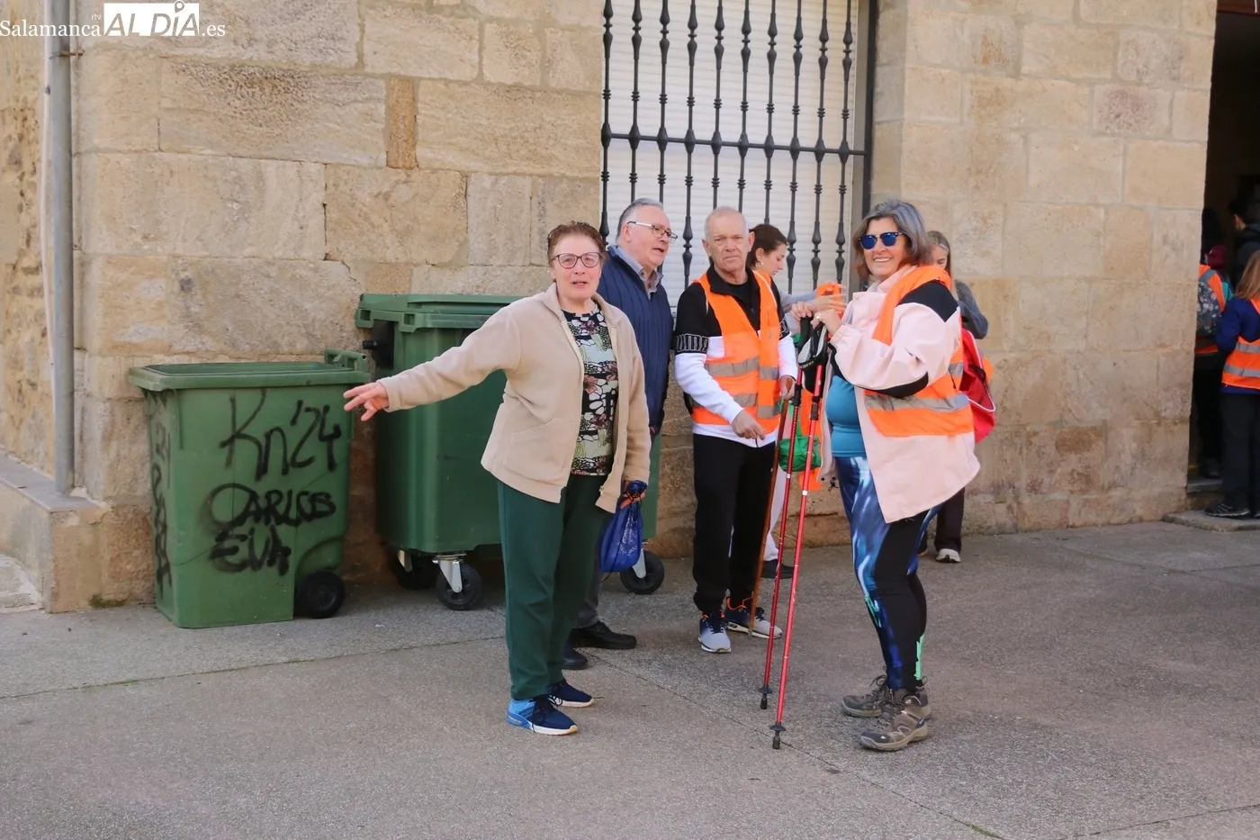 Marcha de Senderismo 'Alemndros en flor' en La Fregeneda / CORRAL