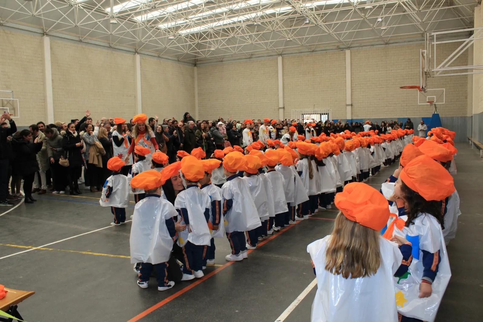 Foto 4 - El Colegio Calasanz transforma su Carnaval en una galer&iacute;a de arte con 'Peque&ntilde;os Grandes Pintores' (Fotos) 