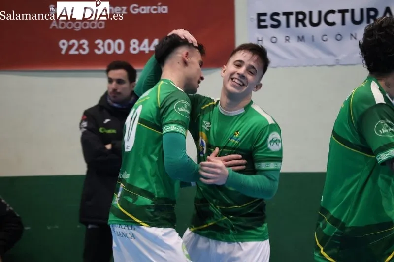 Foto 15 - FOTOS | El Piensos Dur&aacute;n Albense sufre pero suma un triunfo vital ante Guardo (5-4)
