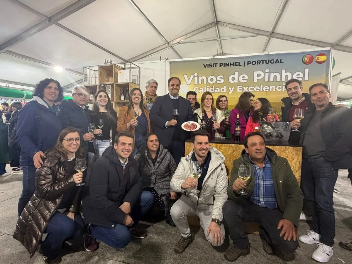 Foto 6 - Guijuelo inaugura la VIII Feria Gastron&oacute;mica con sabor portugu&eacute;s y premios a la cocina local (Fotos)