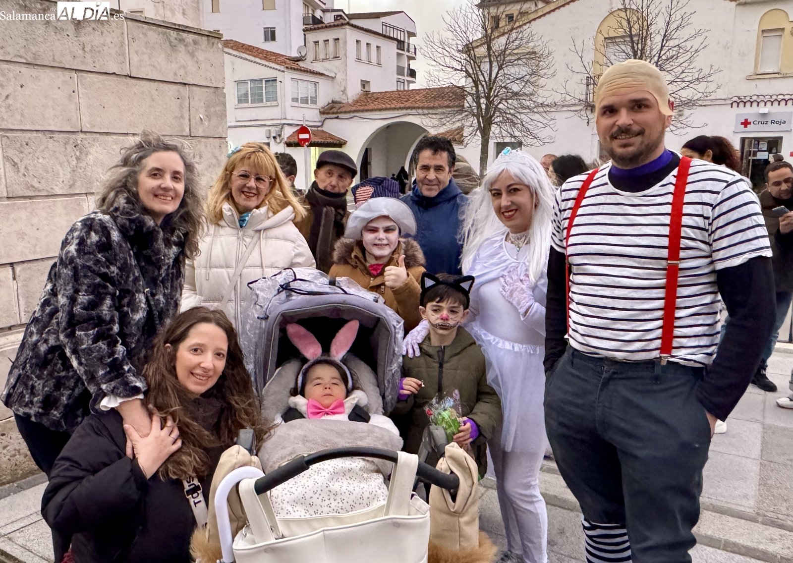 Disfraces, chocolate y solidaridad en La Huerta: arranca el Carnaval con la tradicional fiesta infantil