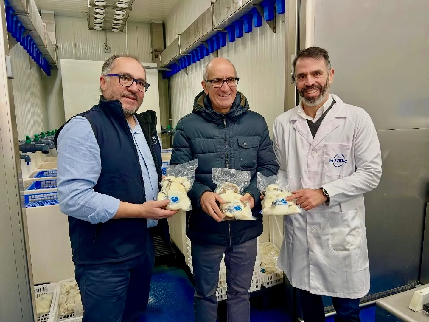 Foto 2 - Javier Iglesias pone en valor el tejido empresarial y emprendedor de Macotera durante su visita a tres empresas de la Villa