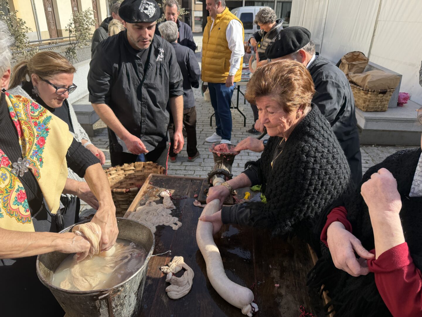 Guijuelo celebra la primera Fiesta del Mondongo de la Matanza Típica