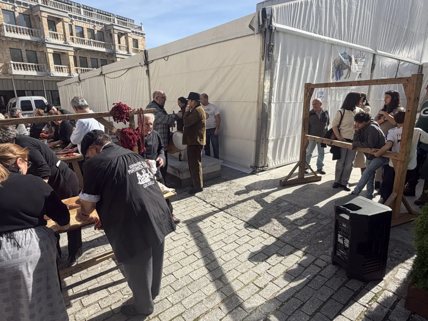 Foto 8 - FOTOS | Guijuelo estrena la Fiesta del Mondongo con una comida popular para 400 personas
