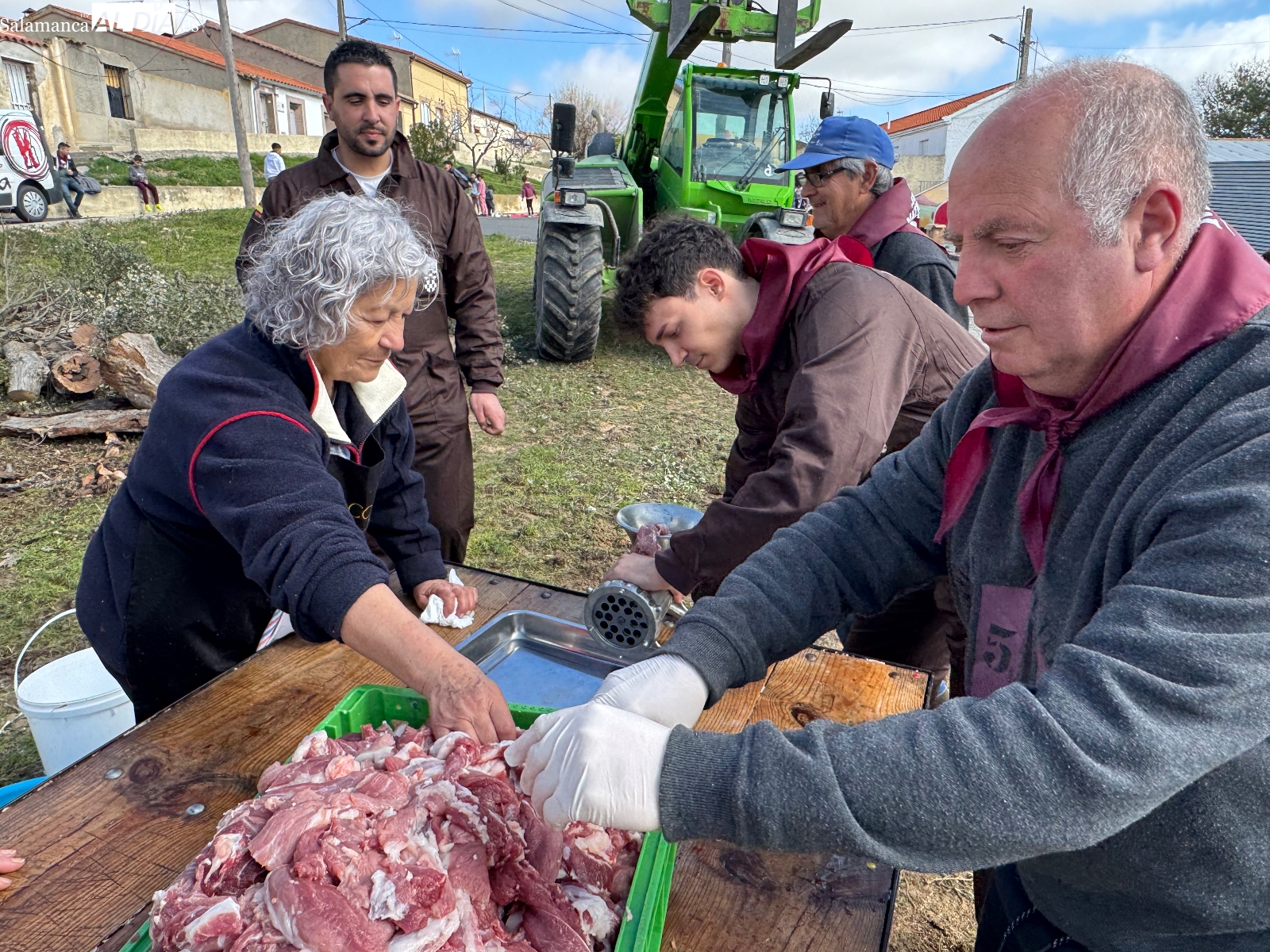 Mancera de Abajo celebra con gran participación y ambiente su VIII Matanza Tradicional