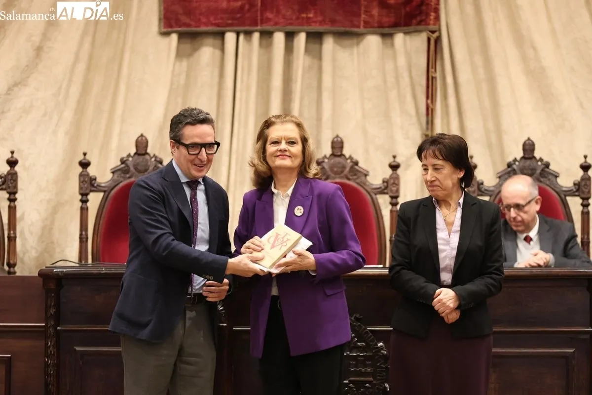 Homenaje de la USAL a los 61 profesores e investigadores que se jubilan este curso. Foto de David Sañudo
