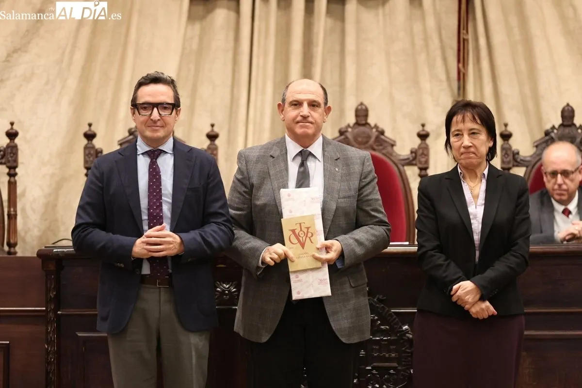 Homenaje de la USAL a los 61 profesores e investigadores que se jubilan este curso. Foto de David Sañudo