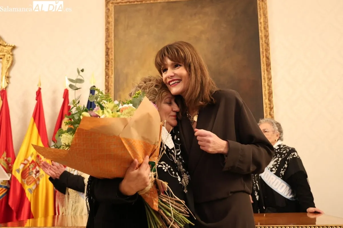 Salamanca cede el bastón de mando a las mujeres por la festividad de Santa Águeda | FOTOS: David Sañudo 