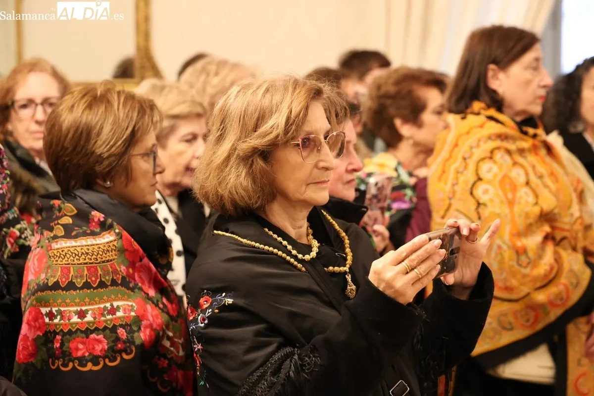 Salamanca cede el bastón de mando a las mujeres por la festividad de Santa Águeda | FOTOS: David Sañudo 