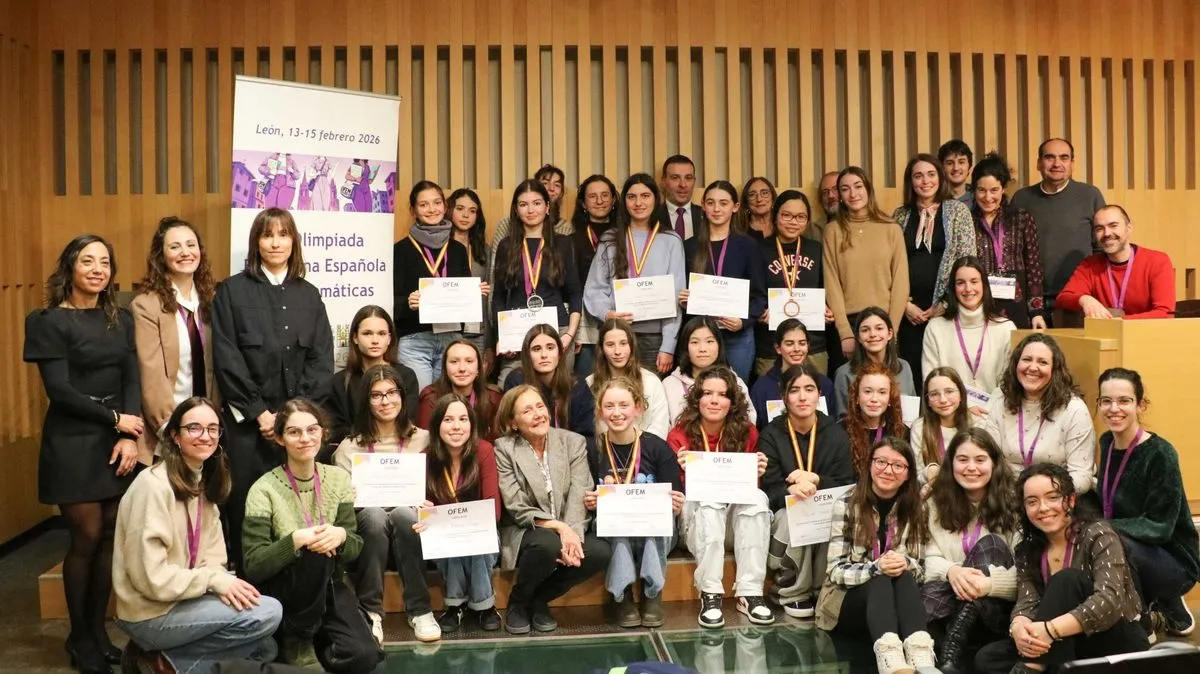 Foto 2 - Plata para la estudiante del Distrito USAL  en la III Olimpiada Femenina Espa&ntilde;ola de Matem&aacute;ticas