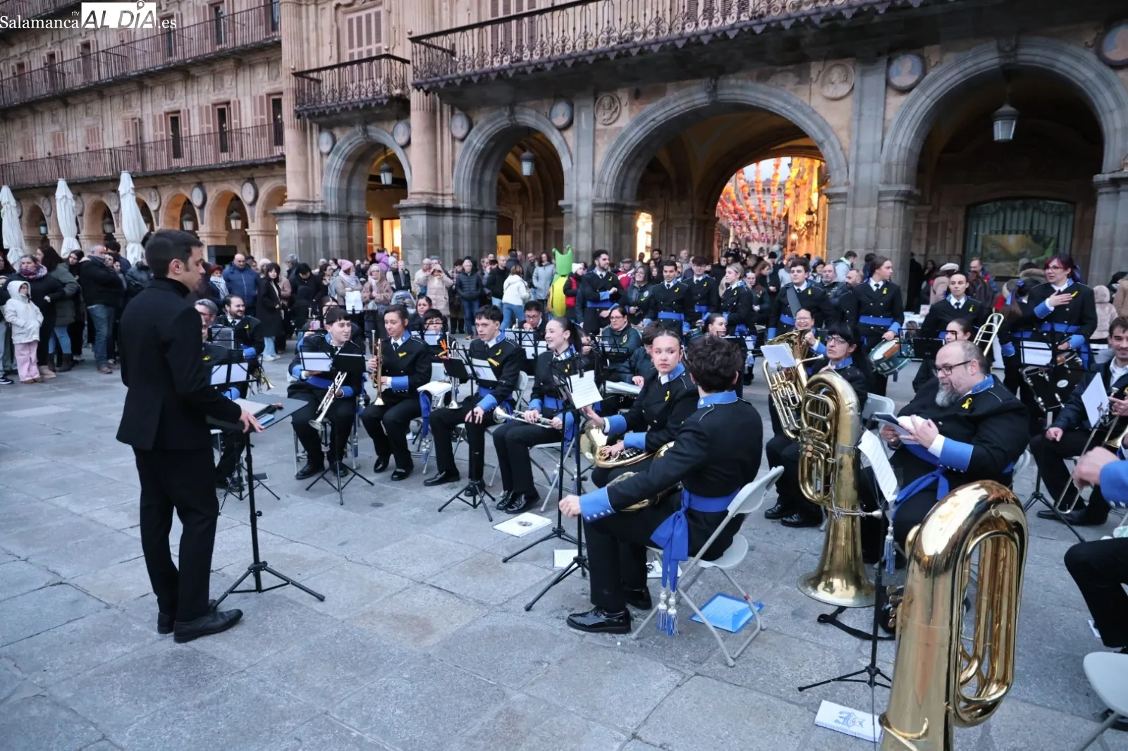 Emotiva suelta de globos y reivindicación de Pyfano en el corazón de Salamanca | Fotos: David Sañudo