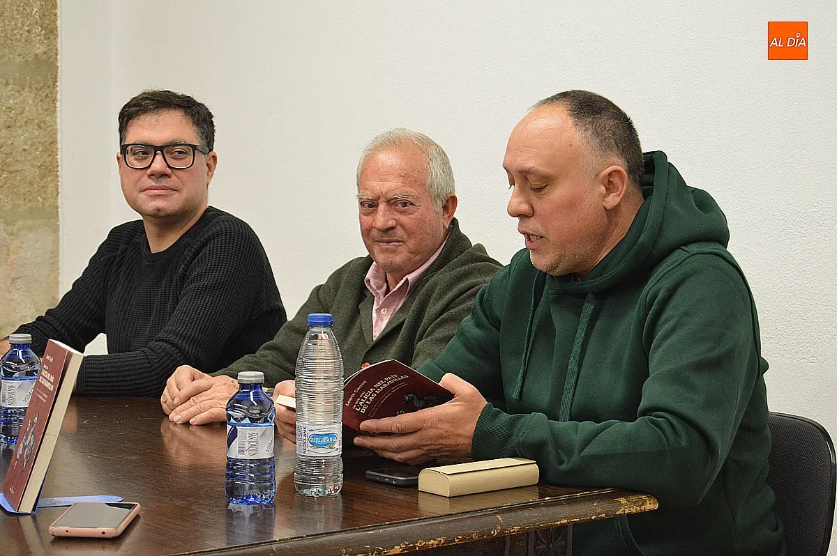 Presentación de la traducción al palra del libro Alicia en el País de las Maravillas 