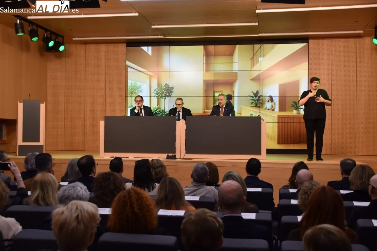 Presentación del Espacio abierto de la AECC en Salamanca. Foto de Toni Sánchez