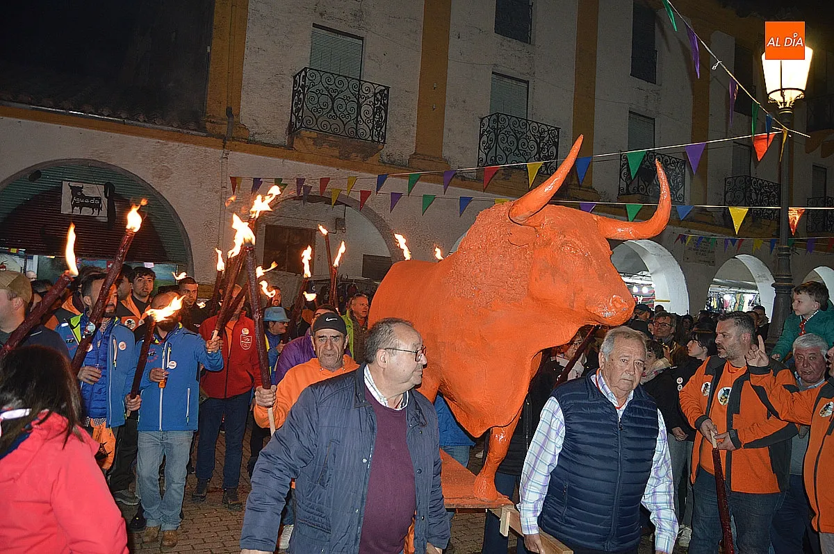 Quema del toro de cenizos
