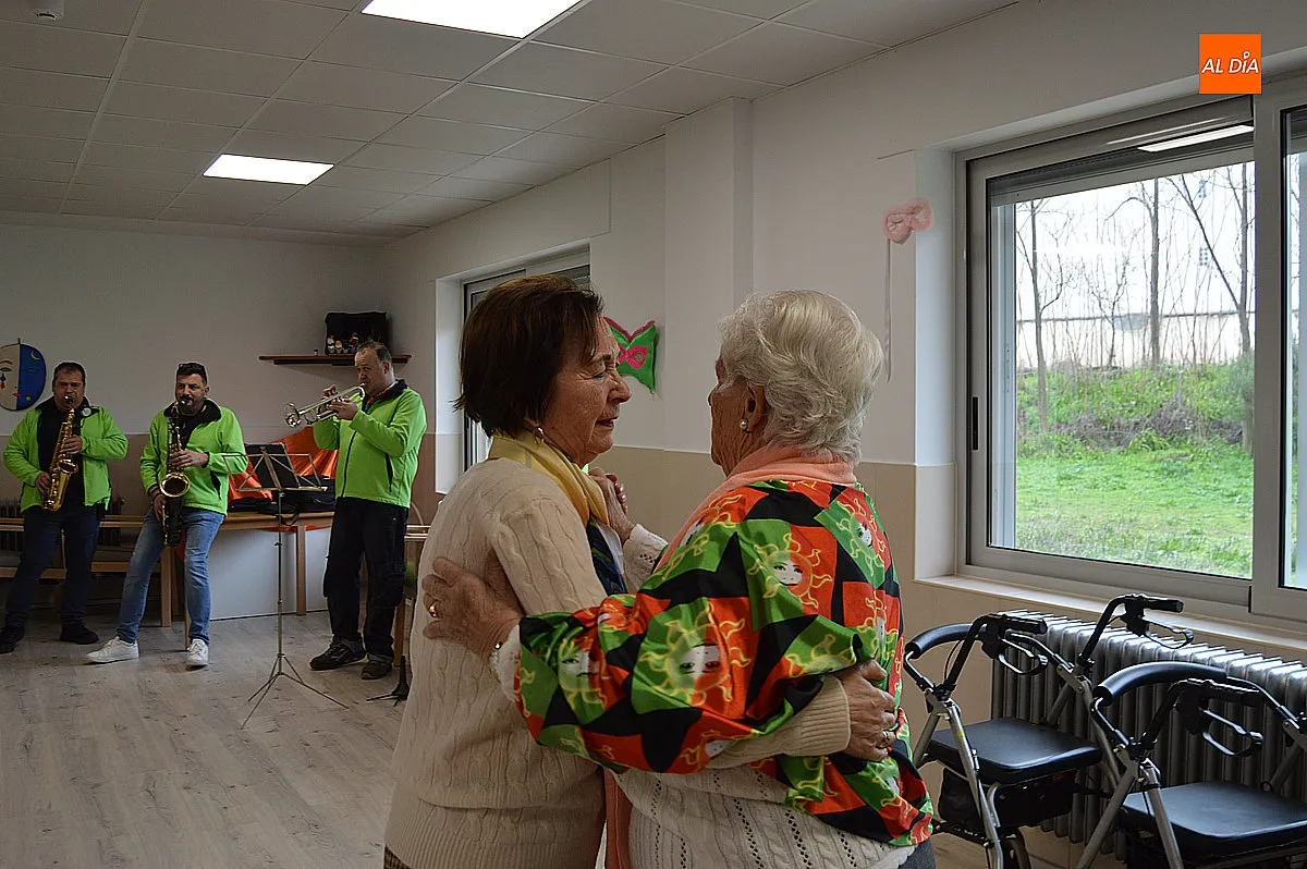 Fiesta de Carnaval en la Residencia Mixta Provincial 