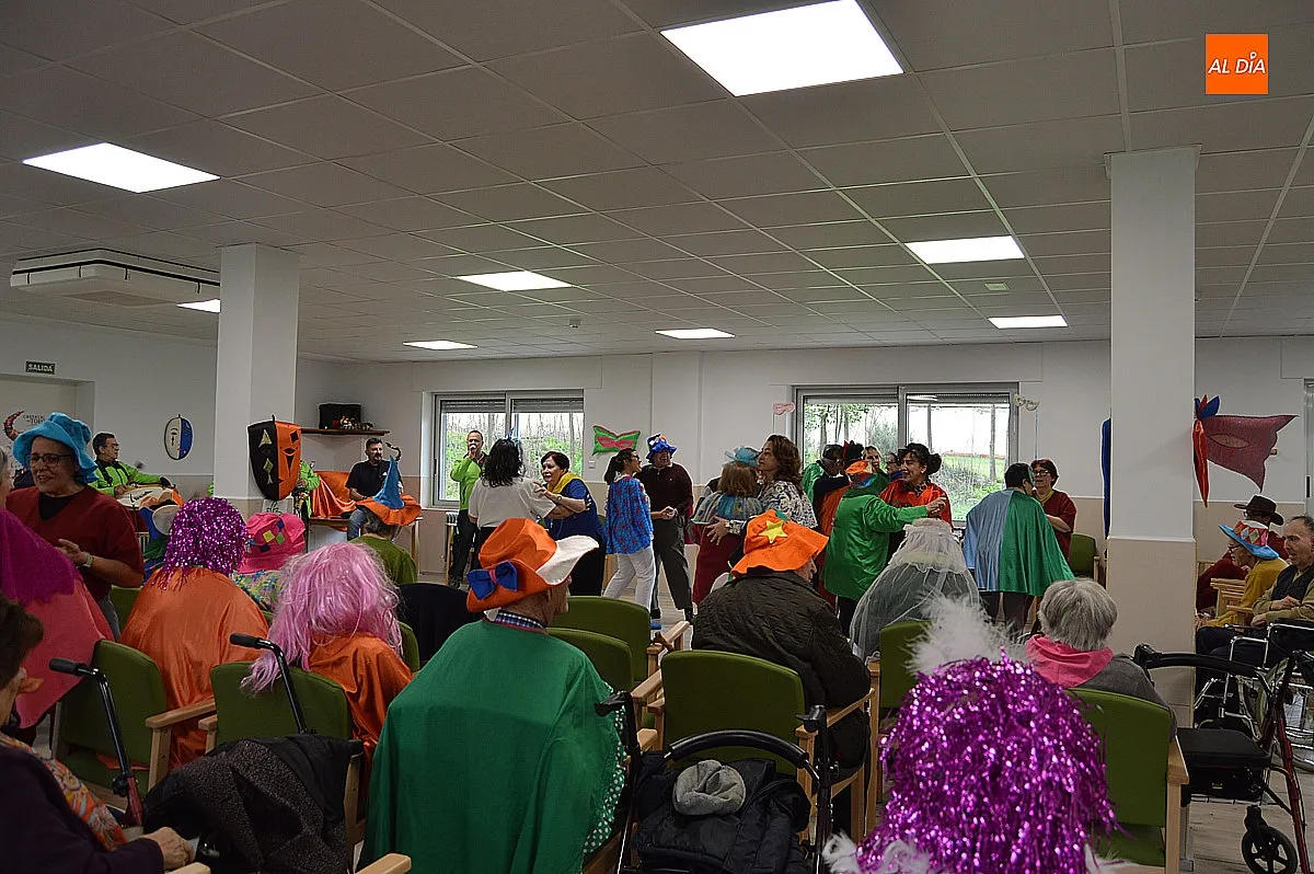 Fiesta de Carnaval en la Residencia Mixta Provincial 