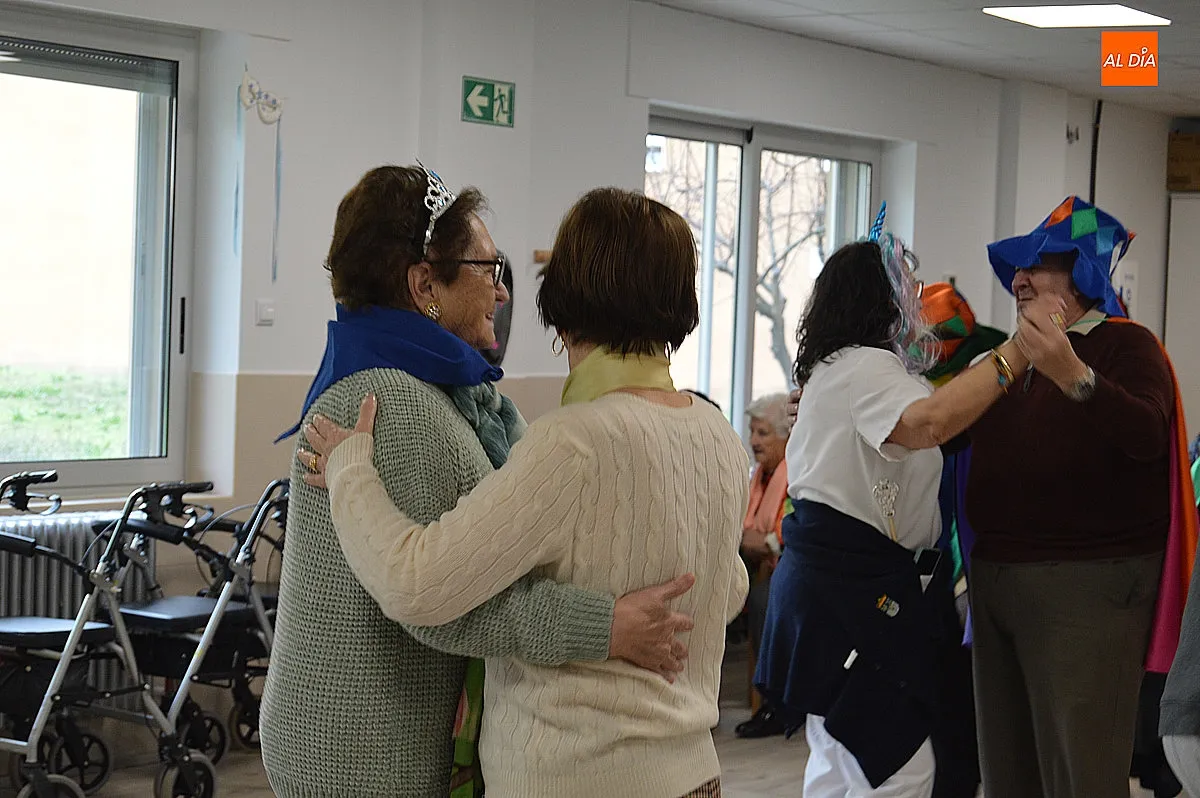 Fiesta de Carnaval en la Residencia Mixta Provincial 