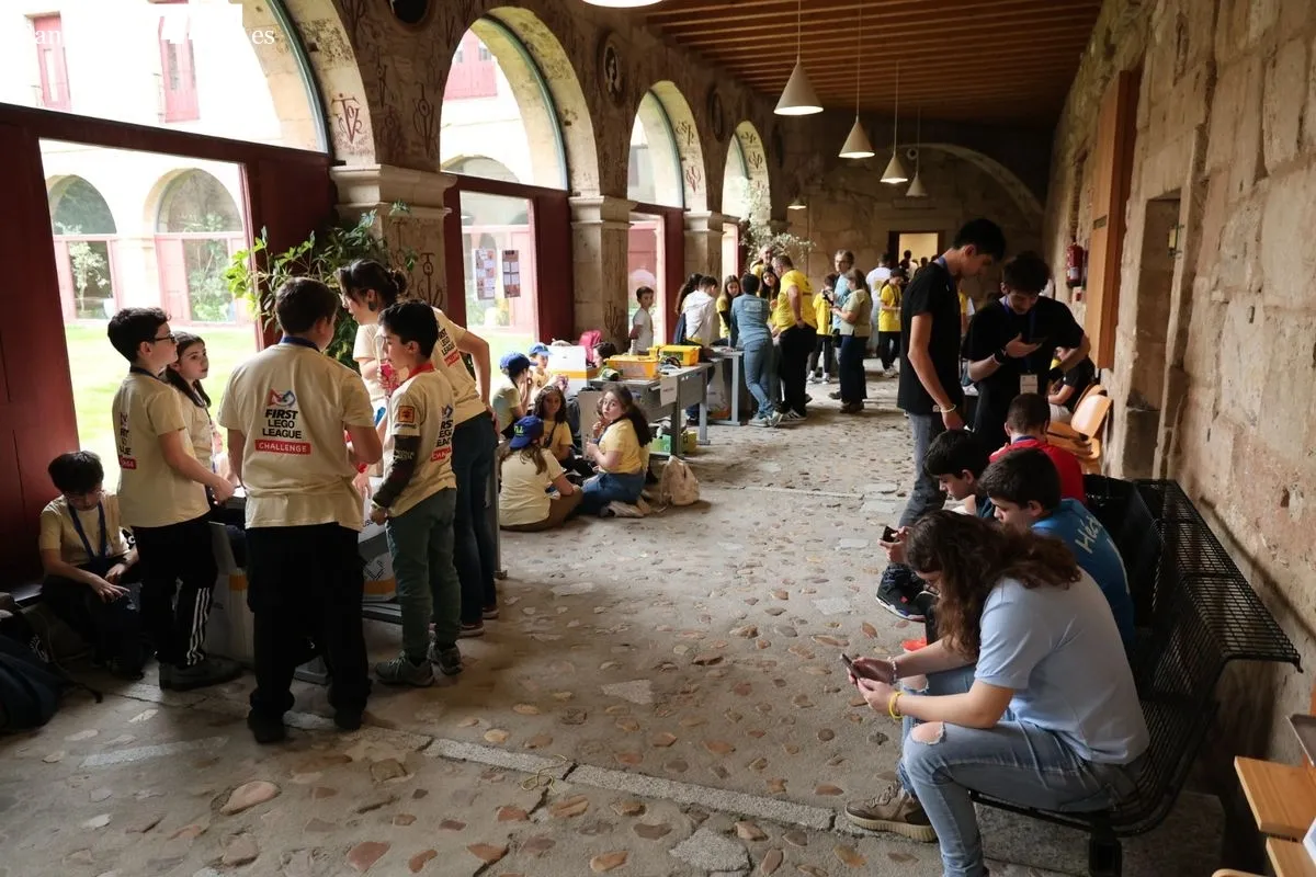La Hospedería Fonseca acoge la décima edición del Torneo Clasificatorio First Lego League Salamanca. Fotos: David Sañudo