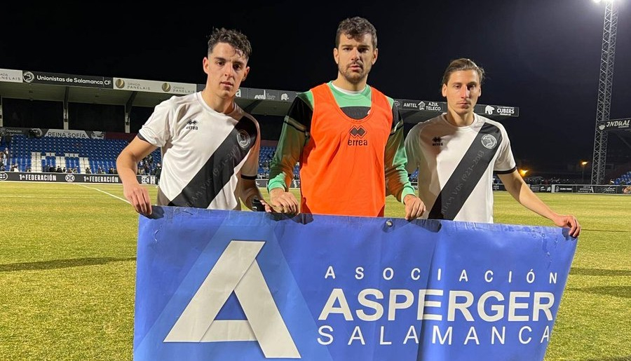 Unionistas lucirá camisetas de la Asociación Asperger-TEA y una lona antes del partido contra el Arenas en el Reina Sofía