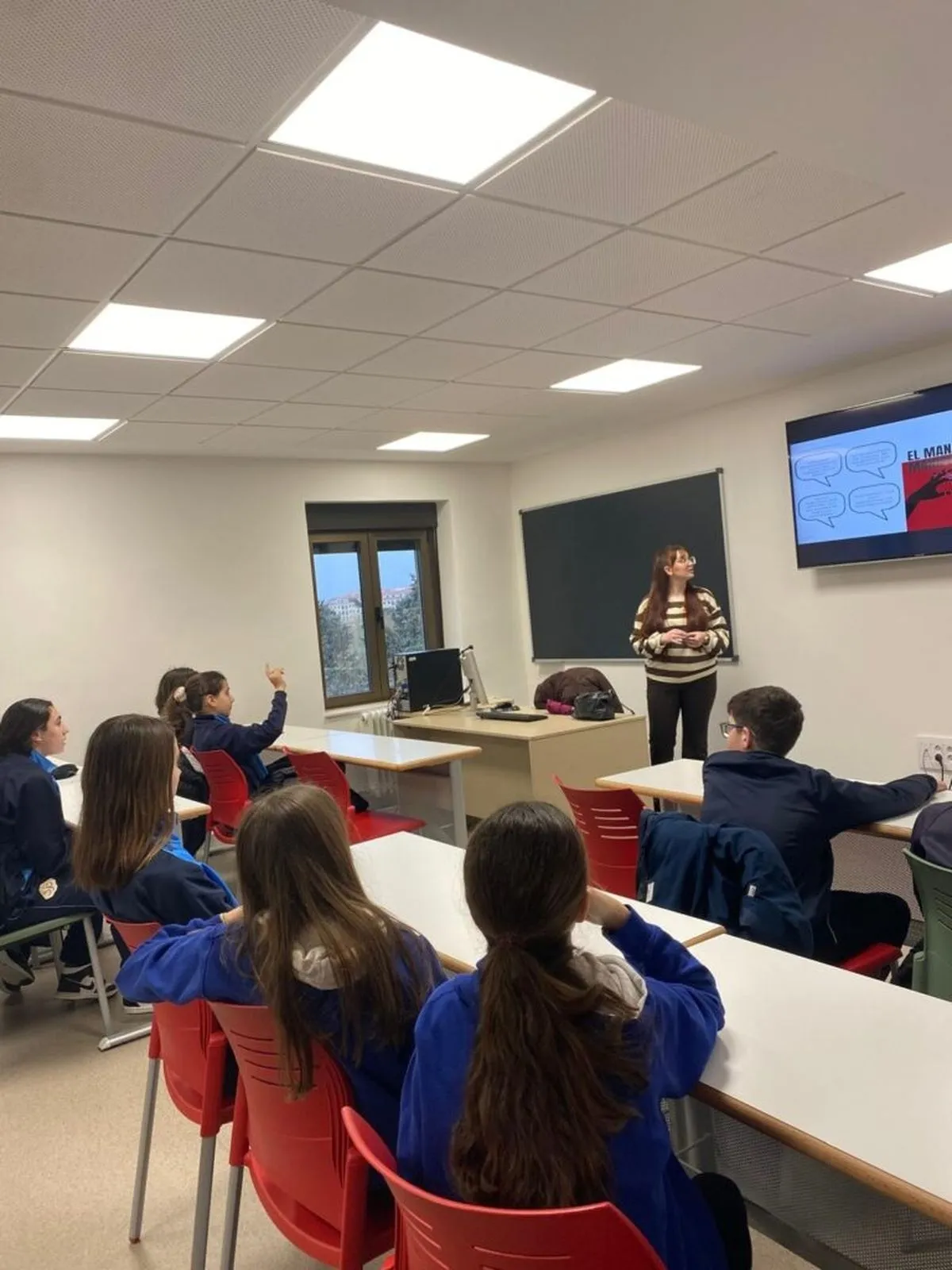 Foto 4 - Fundaneed re&uacute;ne a m&aacute;s de un centenar de alumnos de la ESO para abordar la educaci&oacute;n afectivo-sexual