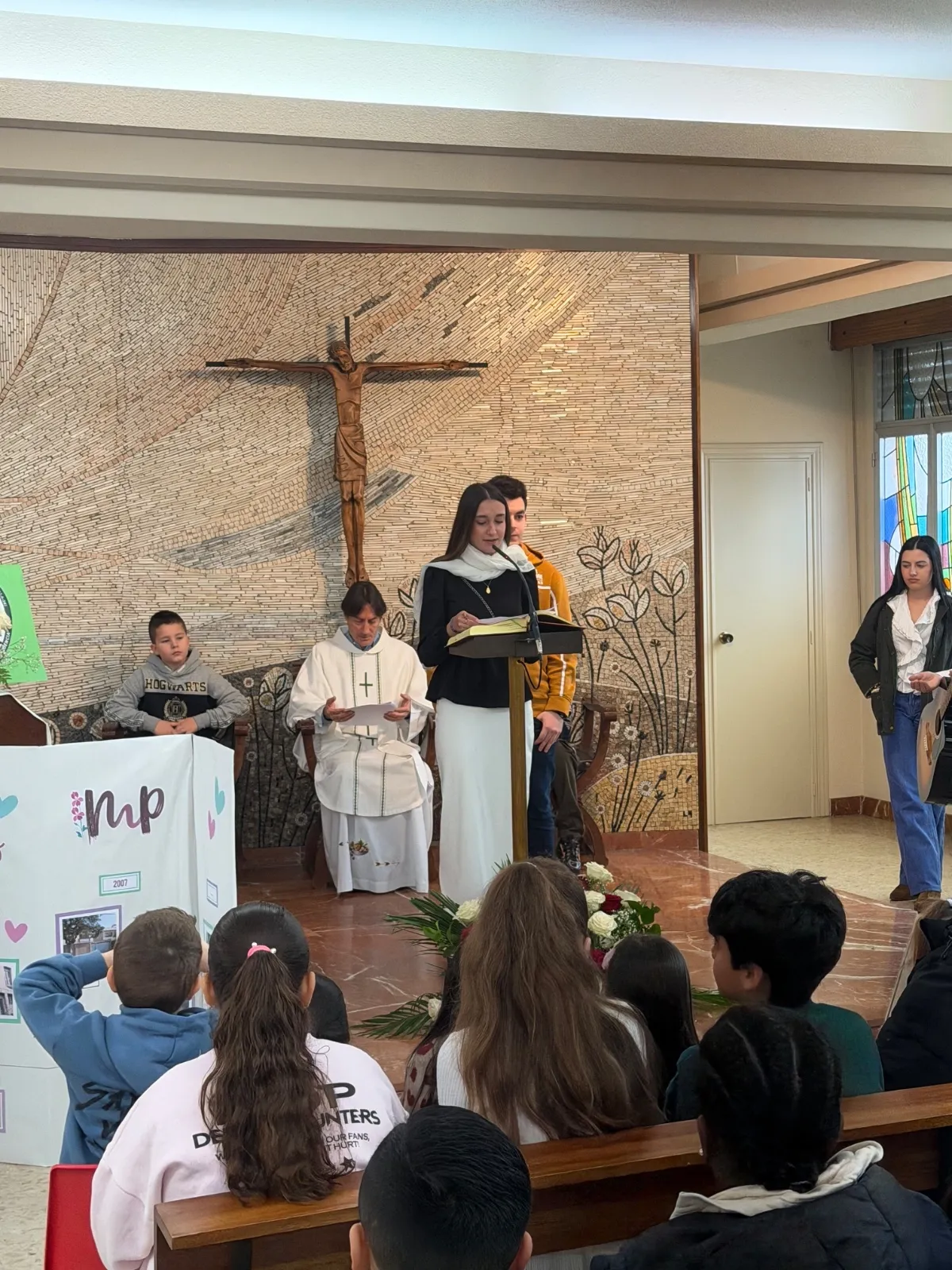 Foto 8 - Las Misioneras de la Providencia celebran 73 a&ntilde;os sembrando ilusi&oacute;n, fe y talento (Fotos)