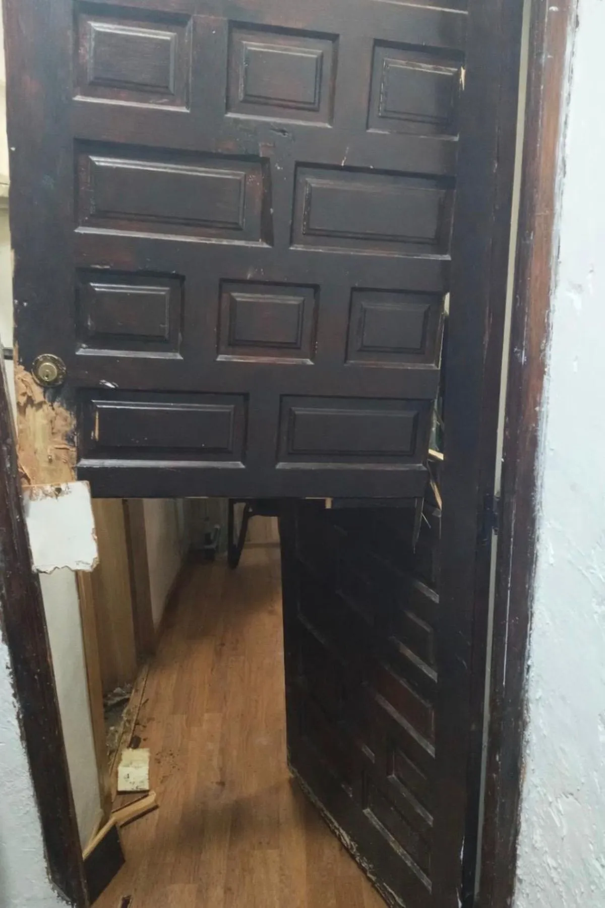 Foto 2 - Prisi&oacute;n para el hombre que intent&oacute; apu&ntilde;alar a un polic&iacute;a y agredir a su expareja en B&eacute;jar