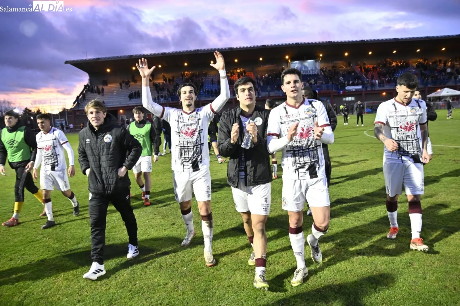 Foto 7 - FOTOS | Un doblete de 'S&uacute;per Javi Delgado' obra la remontada del Salamanca UDS en &Aacute;vila para volver al playoff en cuarta posici&oacute;n (1-2)