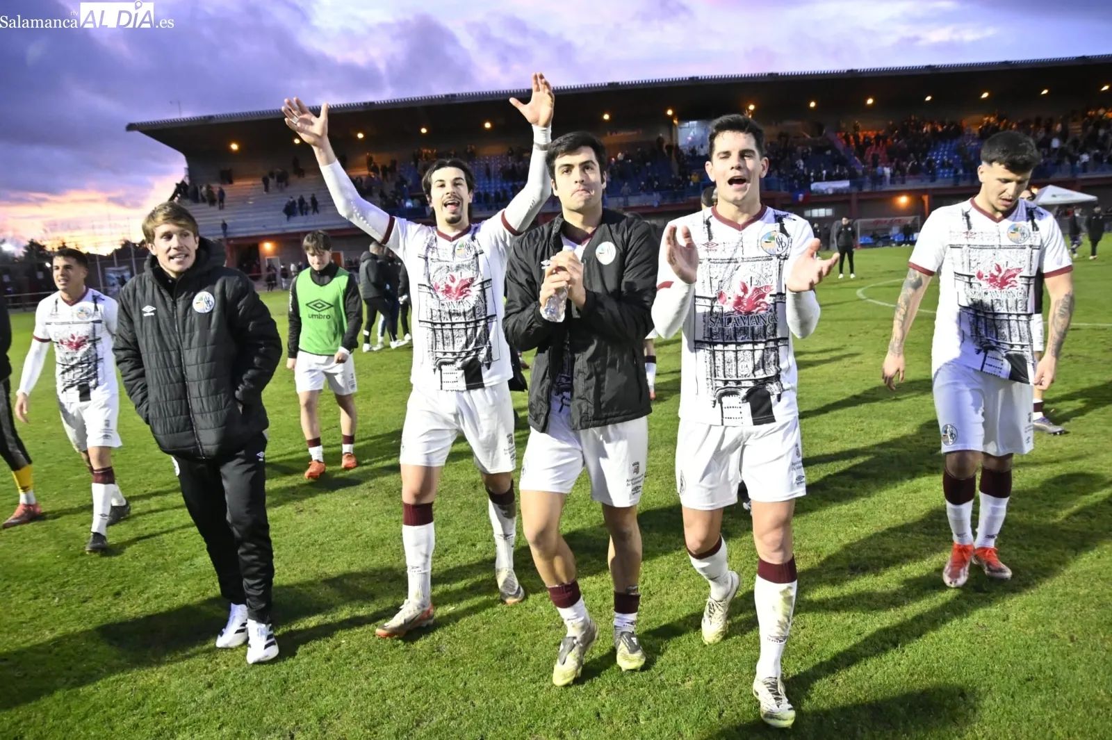 Foto 9 - FOTOS | Un doblete de 'S&uacute;per Javi Delgado' obra la remontada del Salamanca UDS en &Aacute;vila para volver al playoff en cuarta posici&oacute;n (1-2)