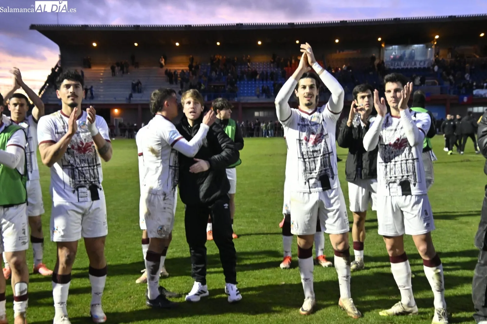 Foto 13 - FOTOS | Un doblete de 'S&uacute;per Javi Delgado' obra la remontada del Salamanca UDS en &Aacute;vila para volver al playoff en cuarta posici&oacute;n (1-2)