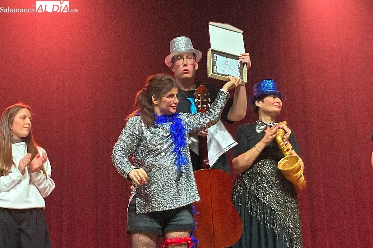 Actuación del grupo de danza de Asprodes Vitigudino en Ledesma 