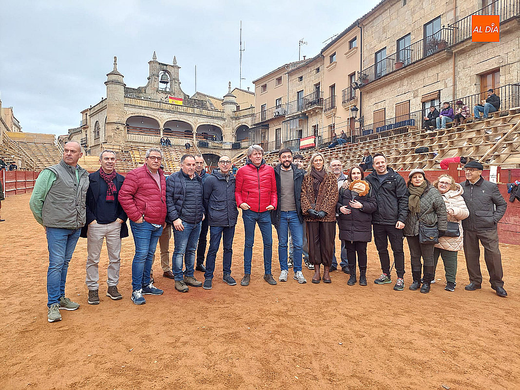 Carlos Martínez en el Carnaval del Toro: economía, luto y defensa taurina