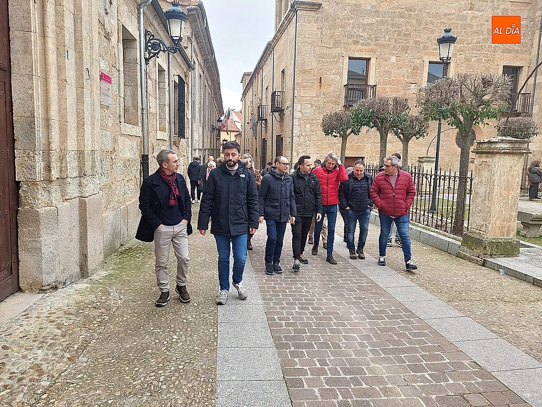 Visita de Carlos Martínez, candidato a las autonómicas del PSOE