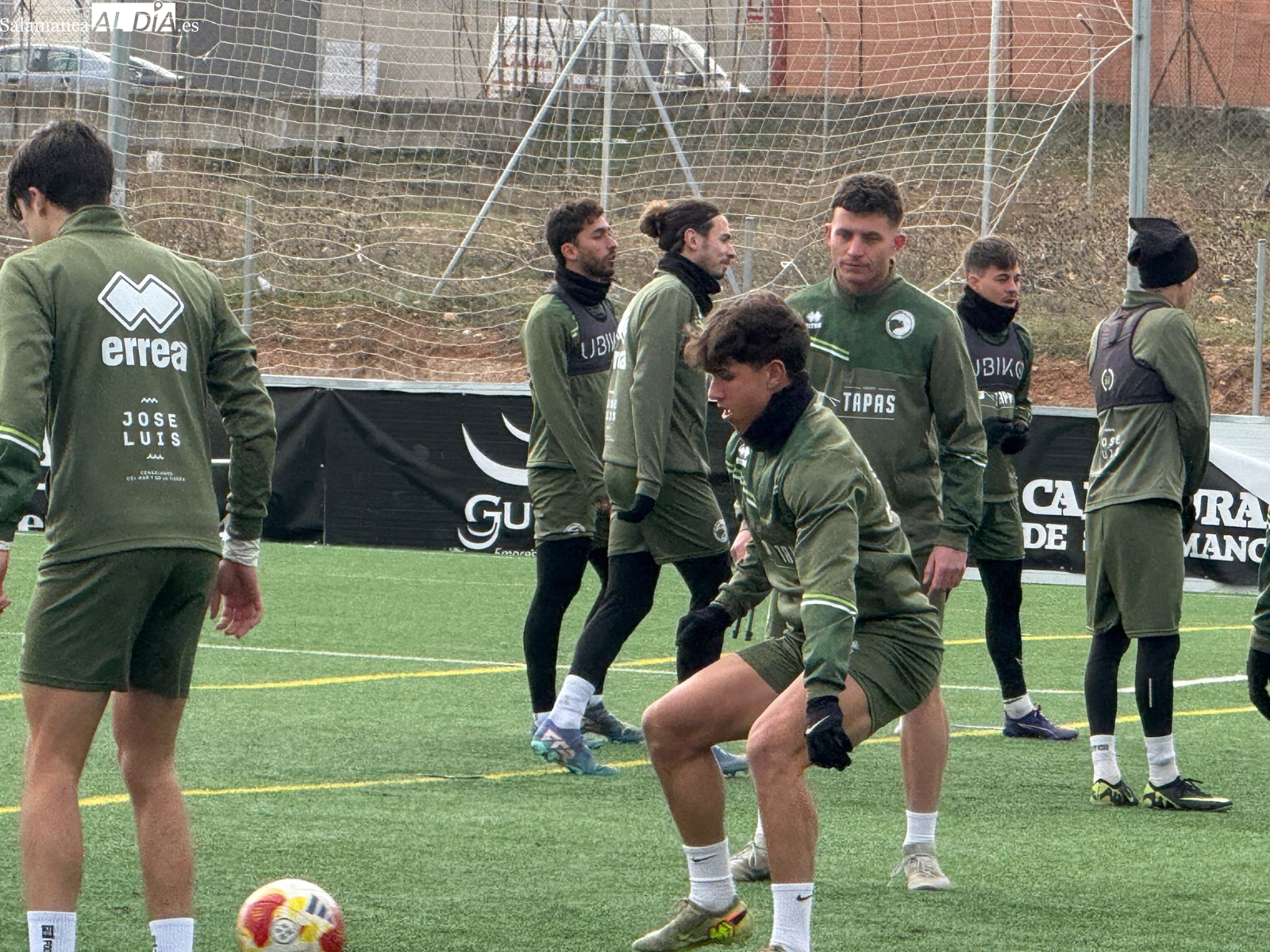 FOTOS | Olmedo empieza a entrar al grupo tras su lesión de hombro en un entrenamiento de Unionistas sin Jan, Mounir y Pere